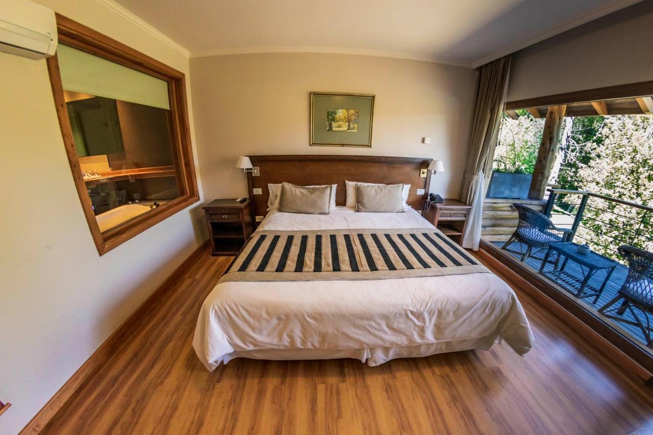 Ruca Kuyen Golf & Resort Villa La Angostura Exterior foto